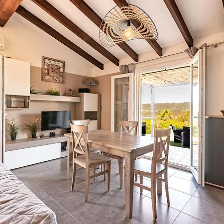 Casa Di Soucis - Magnifique Vue بيت للعطل بورتو فيكشْيو